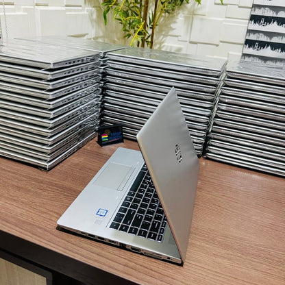 HP ProBook 640 G5 - 8th Gen. Intel Core i5 - 256GB SSD - 16GB RAM - Keyboard Light