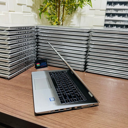 HP ProBook 640 G5 - 8th Gen. Intel Core i5 - 256GB SSD - 16GB RAM - Keyboard Light