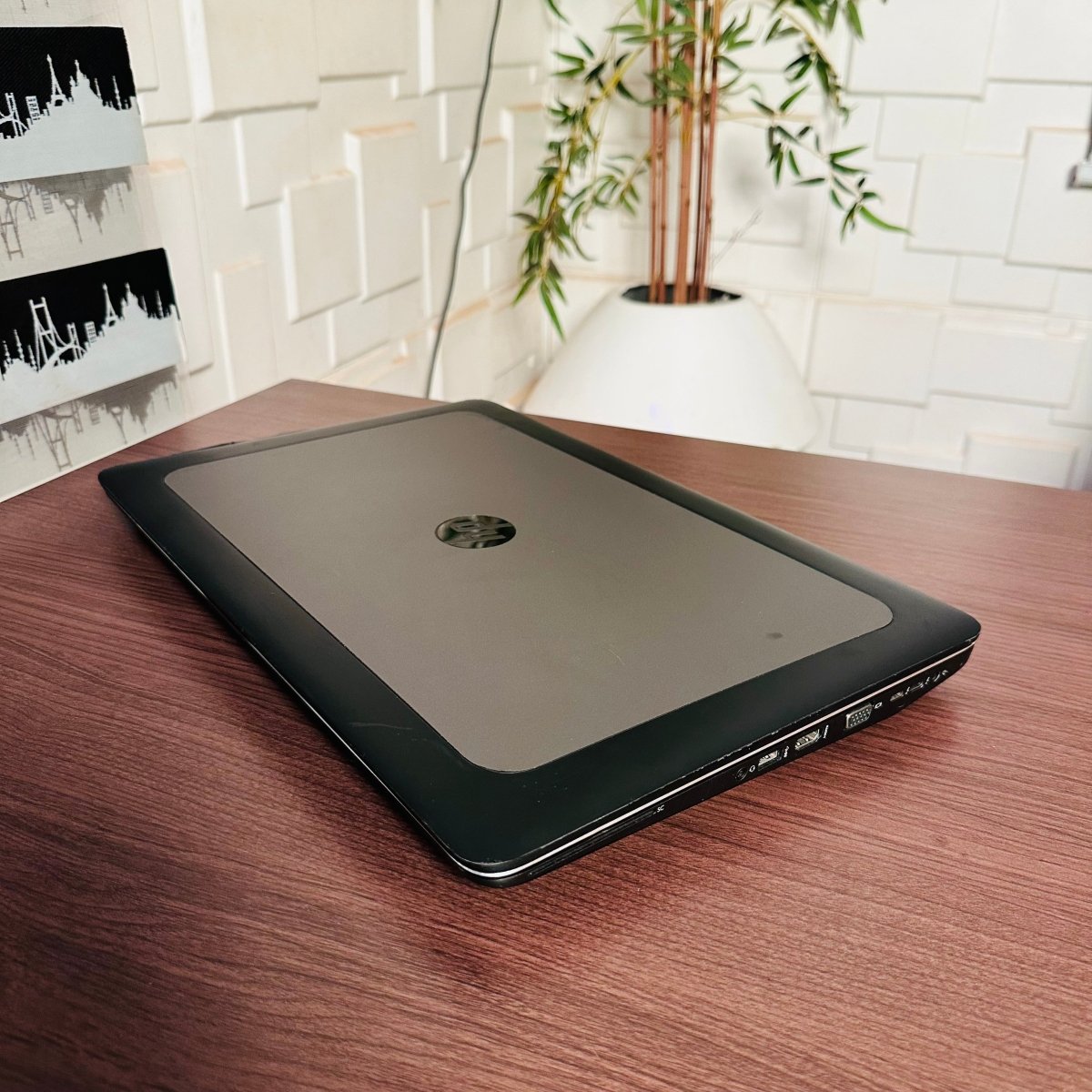 HP ZBook 15 G3 | 6th Gen Core i7 | 8GB RAM | 256GB SSD | 2GB AMD FirePro Graphics | Backlit Keyboard