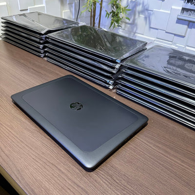 HP zBook 15u G4 - 7th Gen Intel Core i7 - 256GB SSD - 8GB RAM - 2GB Dedicated Graphics