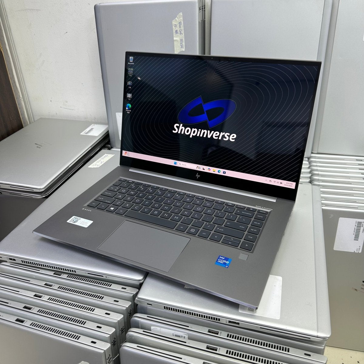 HP zBook Create G7 - 10th Gen. Intel Core i7 - 512GB SSD - 32GB RAM - 8GB Nvidia GeForce RTX 2070 - Keyboard Light - Touchscreen