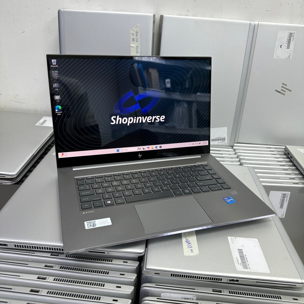 HP zBook Create G7 - 10th Gen. Intel Core i7 - 512GB SSD - 32GB RAM - 8GB Nvidia GeForce RTX 2070 - Keyboard Light - Touchscreen