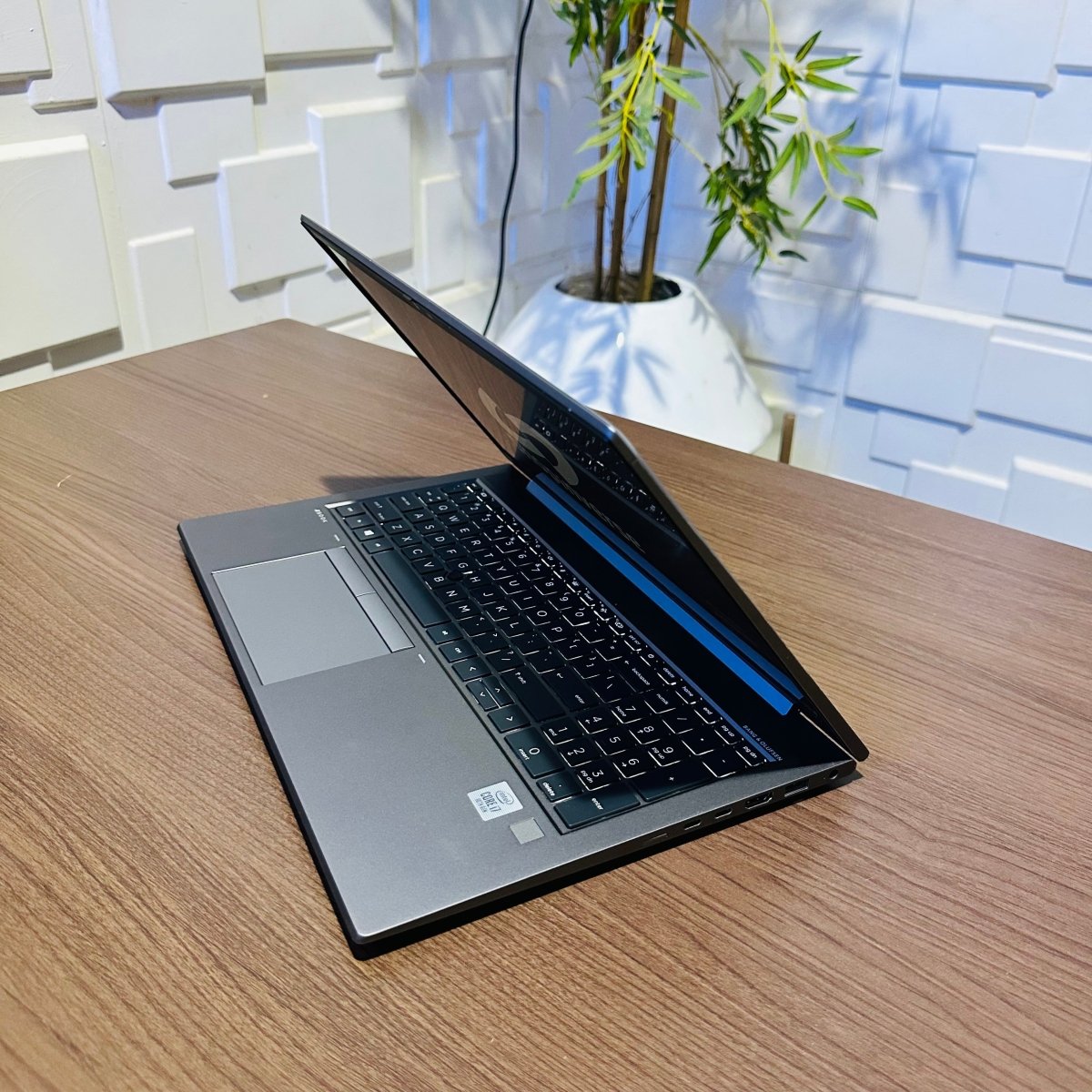 HP zBook Firefly 15 G7 - 10th Gen. Core i7 - 512GB SSD - 16GB RAM - 4GB Dedicated Nvidia Graphics - Keyboard Light