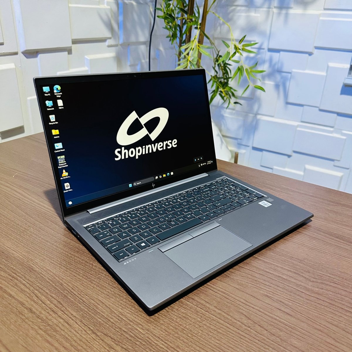 HP zBook Firefly 15 G7 - 10th Gen. Core i7 - 512GB SSD - 16GB RAM - 4GB Dedicated Nvidia Graphics - Keyboard Light