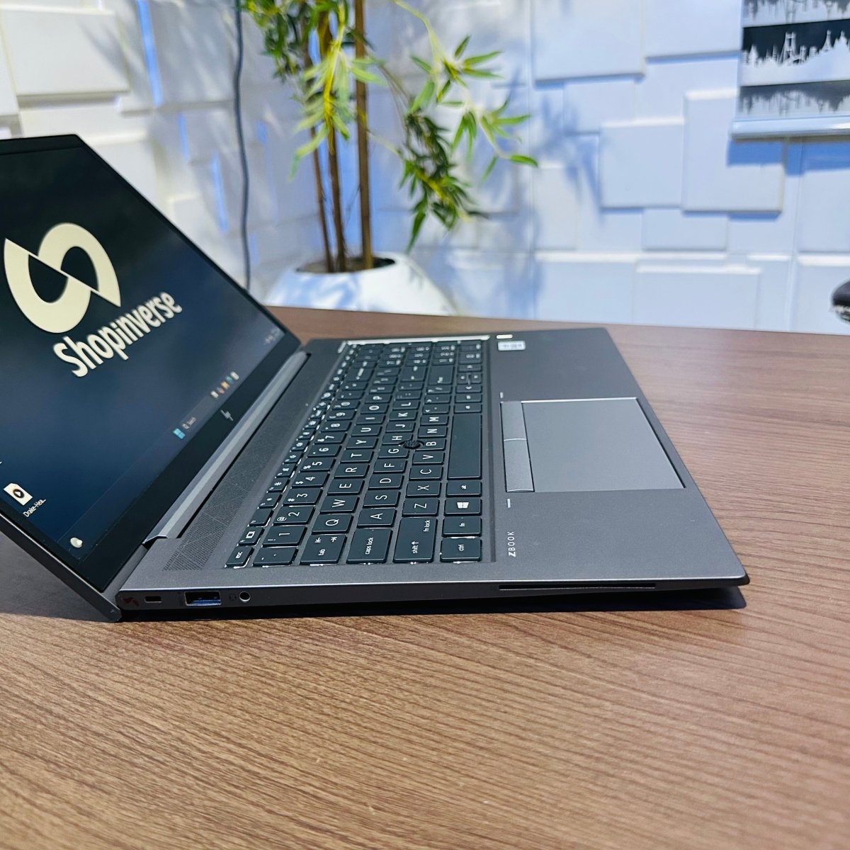 HP zBook Firefly 15 G7 - 10th Gen. Core i7 - 512GB SSD - 16GB RAM - 4GB Dedicated Nvidia Graphics - Keyboard Light