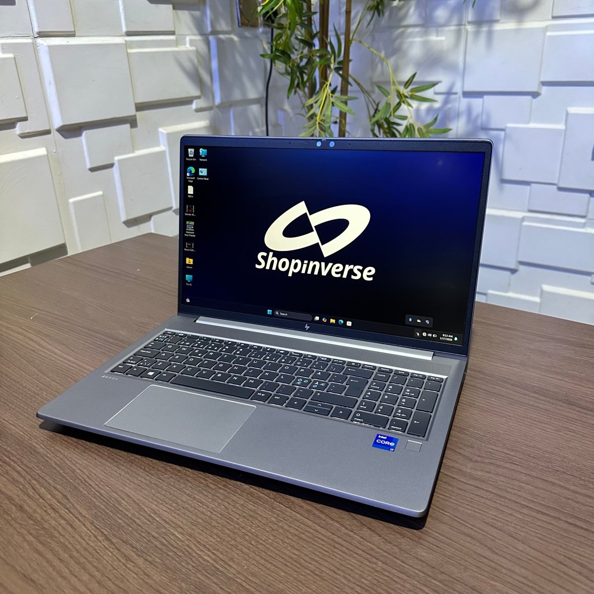 HP zBook Power G8 - 11th Gen Intel Core i7 - 512GB SSD - 16GB RAM