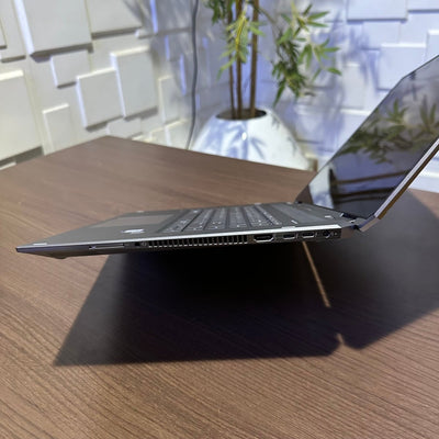 HP zBook Studio G5 - Intel Xeon E - 2186M - 512GB SSD - 16GB RAM - 4GB Nvidia Quadro - keyboard Light