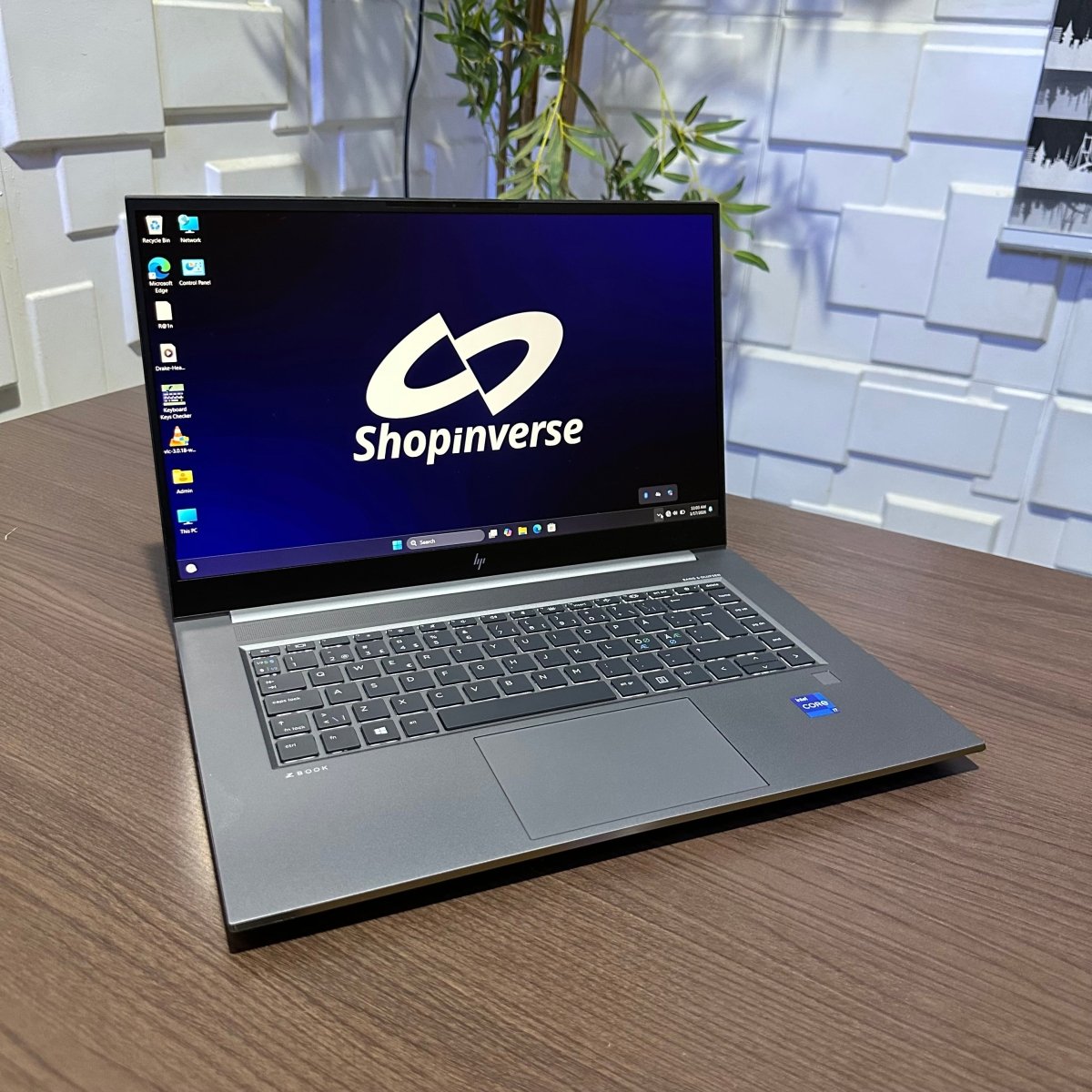 HP zBook Studio 15.6 inch G8 Mobile Workstation - 11th Gen. Intel