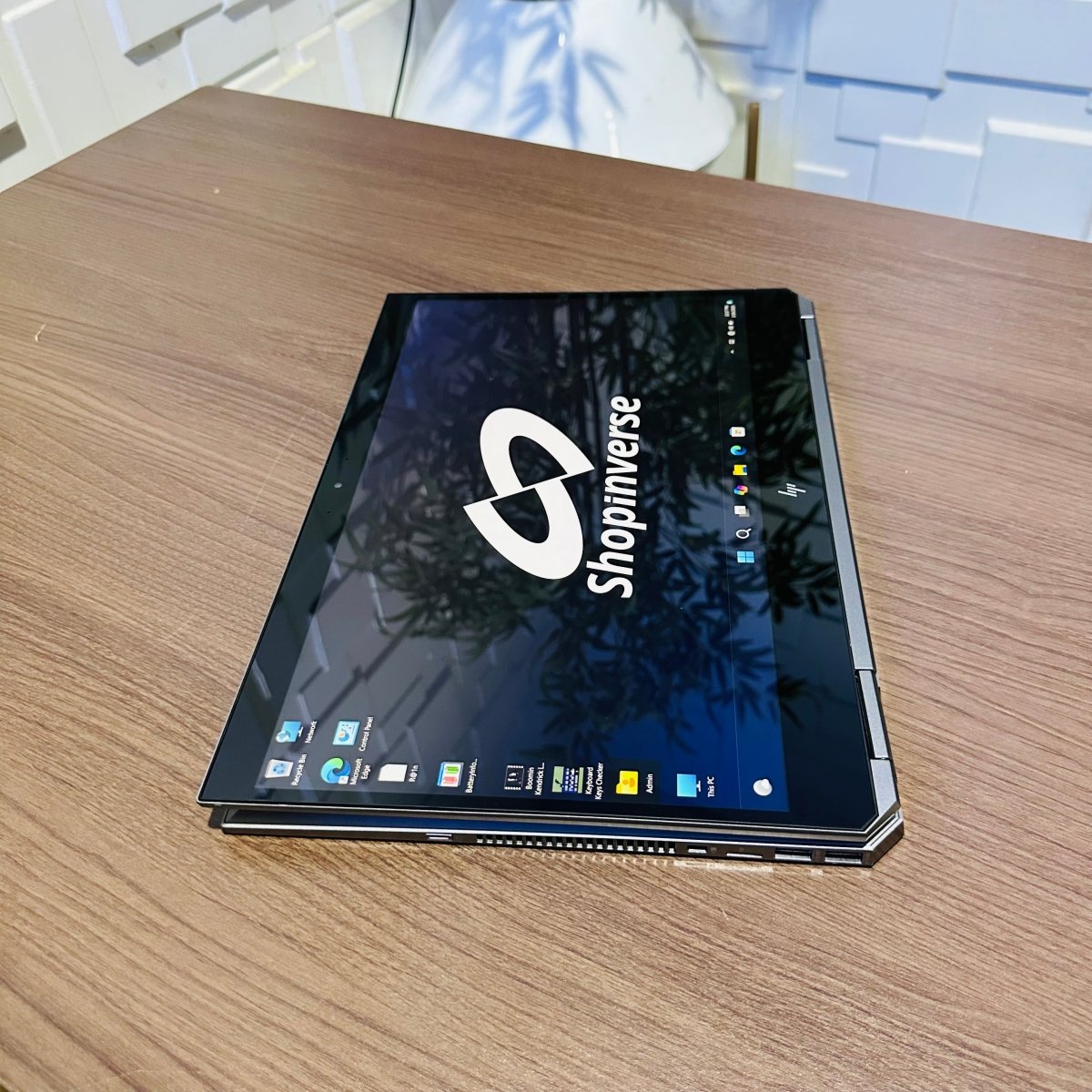 HP zBook x360 G5 - 9th Gen. Intel Core i9 - 512GB SSD - 16GB RAM