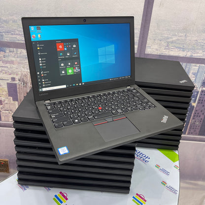 Lenovo ThinkPad X270 - 7th Gen. Intel Core i5 - 256GB SSD - 16GB RAM - Keyboard Light - 2 Batteries