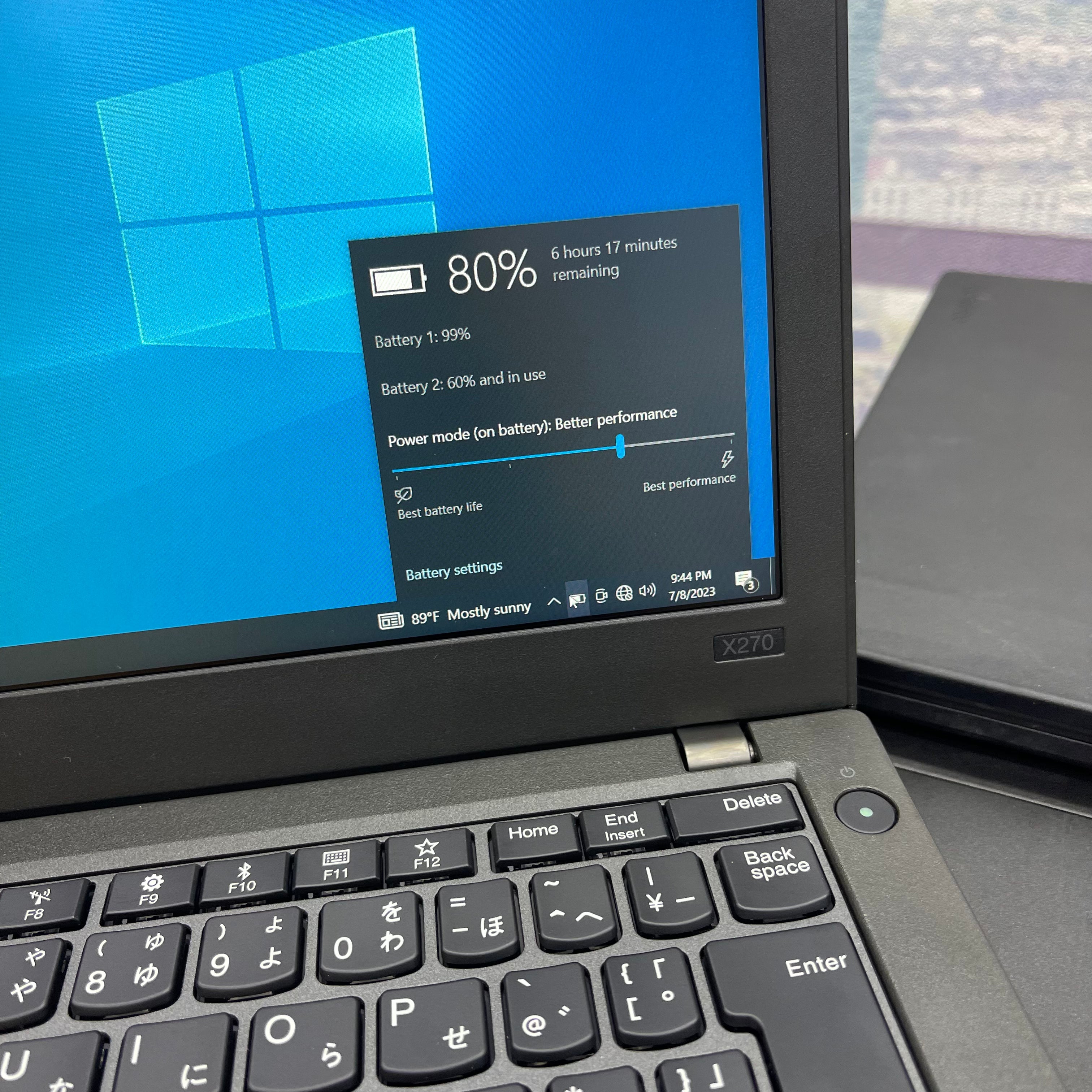 Lenovo ThinkPad X270 - 7th Gen. Intel Core i3 - 256GB SSD - 8GB RAM - 2 Batteries
