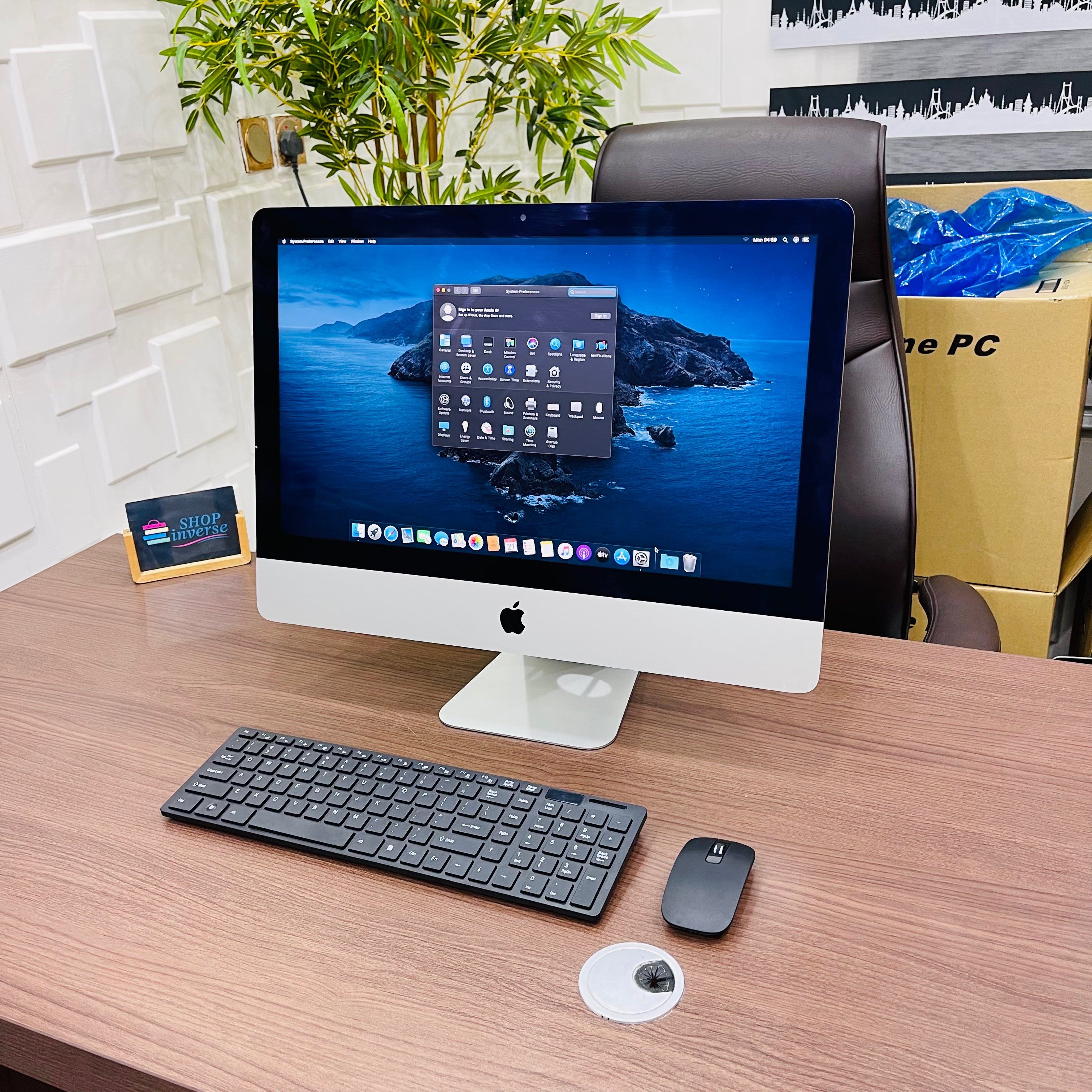 Apple iMac 21.5-Inch Late 2015 | Core i5 | 16GB RAM | 500GB SSD | Full HD