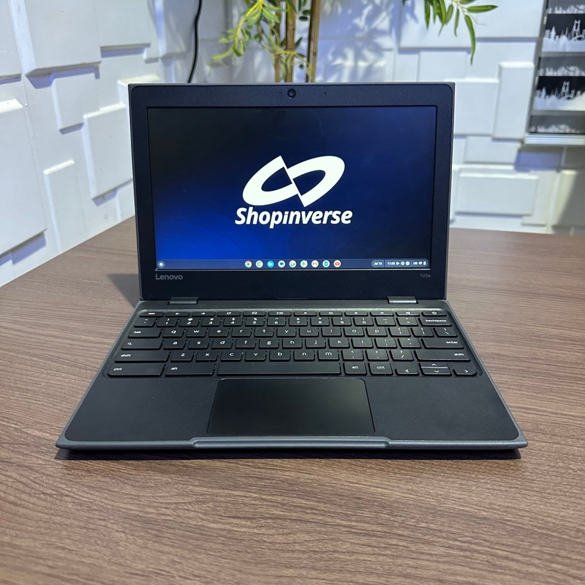 Lenovo 100e Chromebook - Intel Celeron N3350 - 32GB eMMC - 4GB RAM