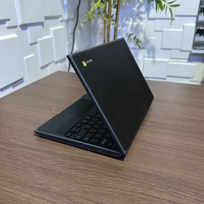 Lenovo 100e Chromebook - Intel Celeron N3350 - 32GB eMMC - 4GB RAM