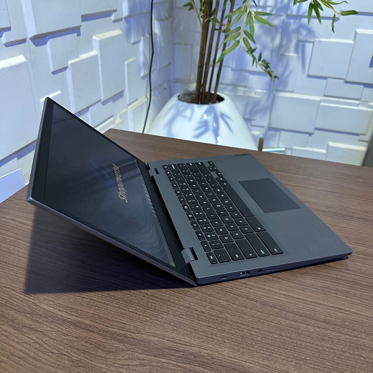 Lenovo 14e Chromebook - AMD A4 - 32GB eMMc - 4GB RAM