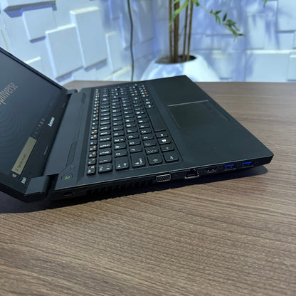 Lenovo B590 - Intel Core i3 - 1TB HDD - 8GB RAM - (Minor body dent)