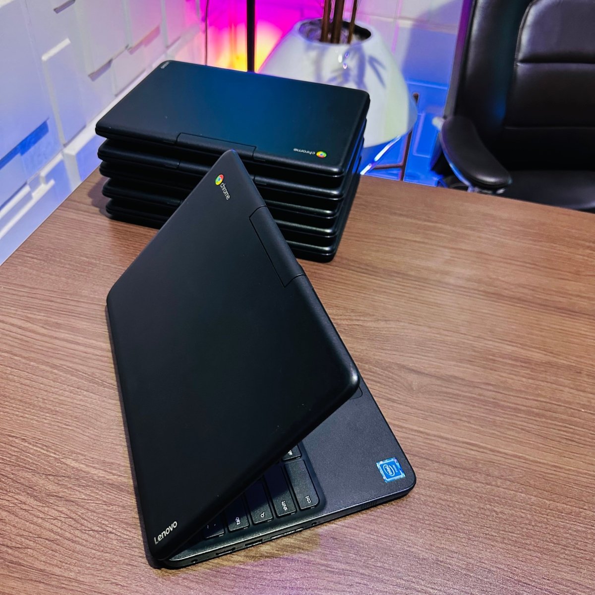Lenovo Chromebook N23 - Intel Celeron N3060 - 16GB eMMC - 4GB RAM