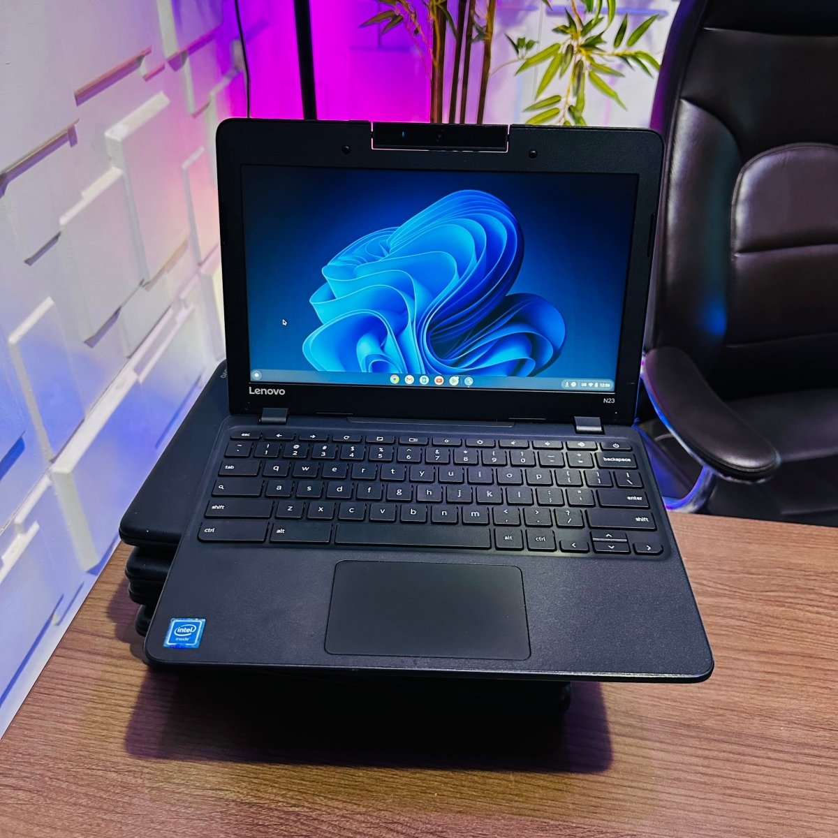 Lenovo Chromebook N23 - Intel Celeron N3060 - 16GB eMMC - 4GB RAM