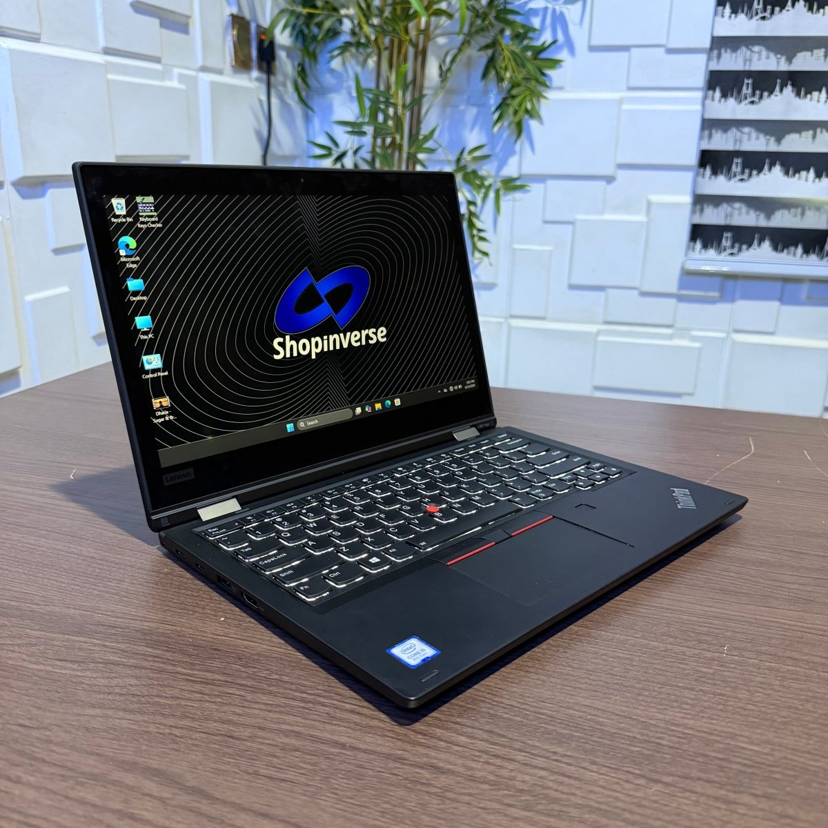 Lenovo ThinkPad L390 Yoga | 8th Gen Core i5 | 8GB RAM | 256GB SSD | Touchscreen | Backlit Keyboard