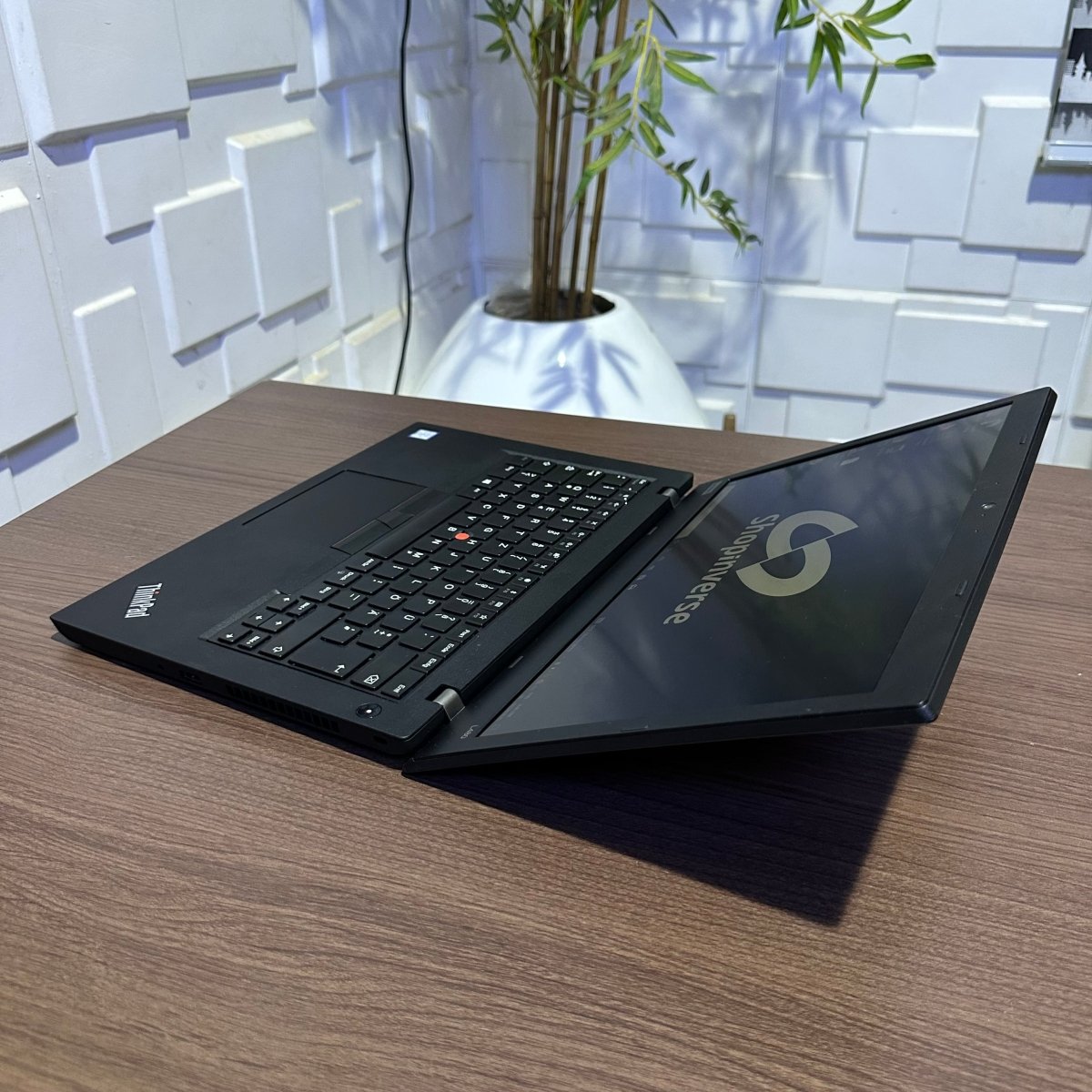 Lenovo ThinkPad L480 - 7th Gen. Intel Core i5 - 256GB SSD - 8GB RAM