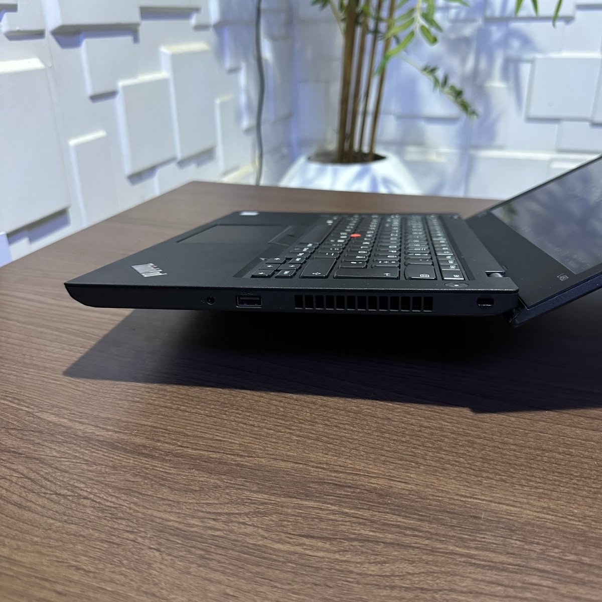 Lenovo ThinkPad L480 - 7th Gen. Intel Core i5 - 256GB SSD - 8GB RAM