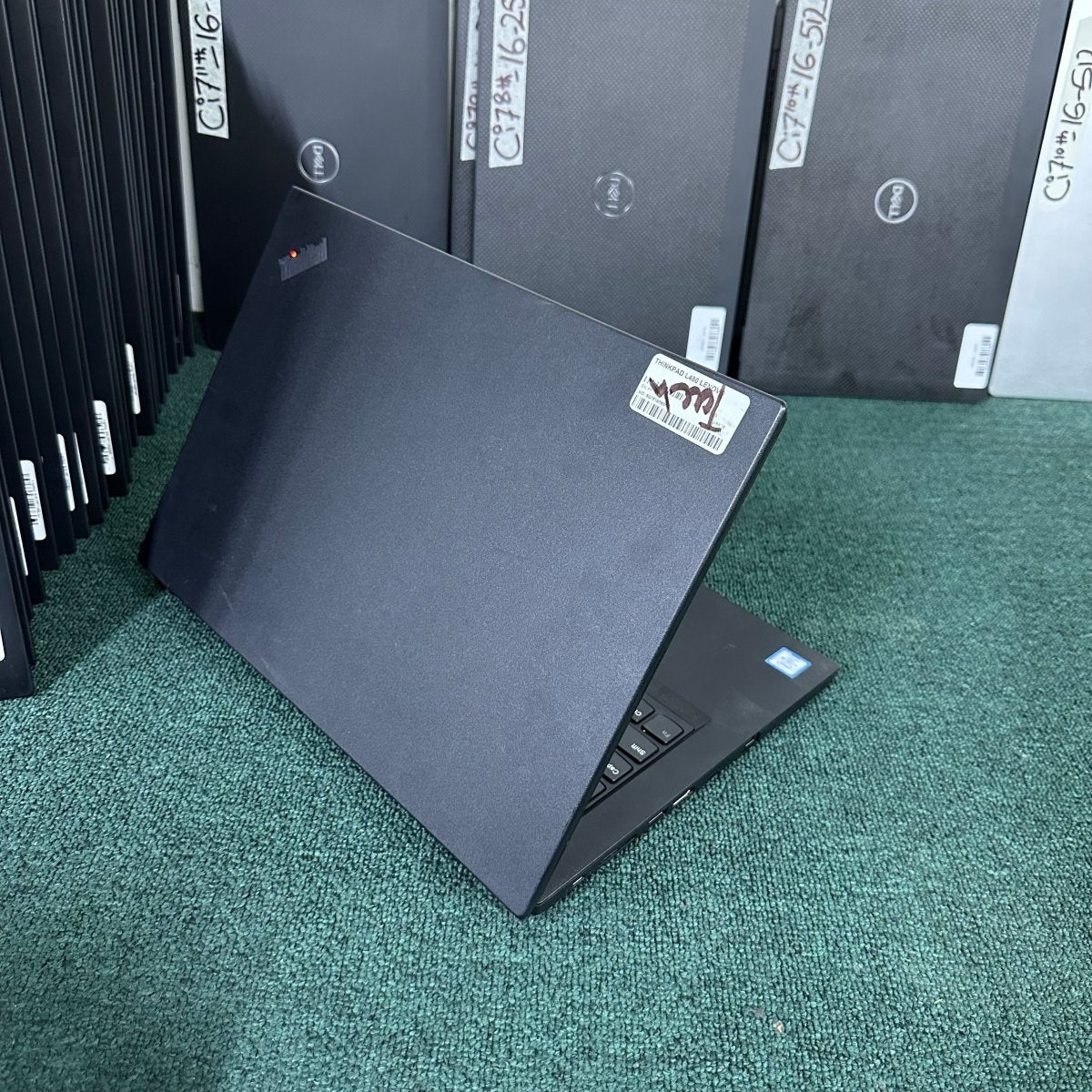 Lenovo ThinkPad L490 - 7th Gen. Intel Core i5 - 256GB SSD - 8GB RAM - Touchscreen