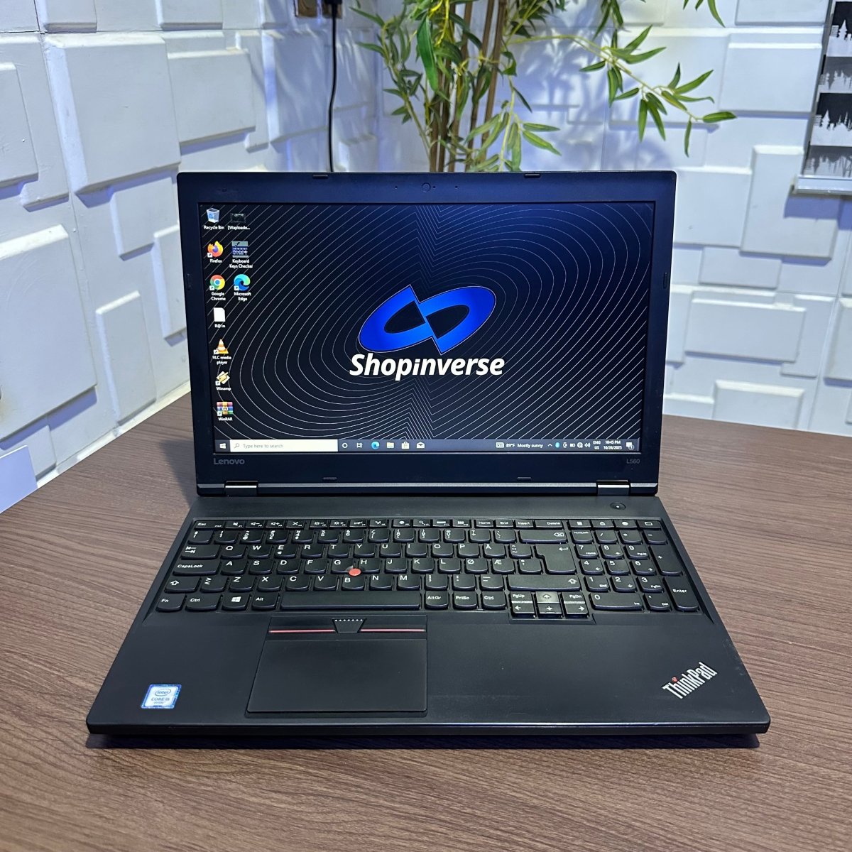 Lenovo ThinkPad LS560 - 6th Gen. Intel Core i5 - 1TB HDD - 8GB RAM