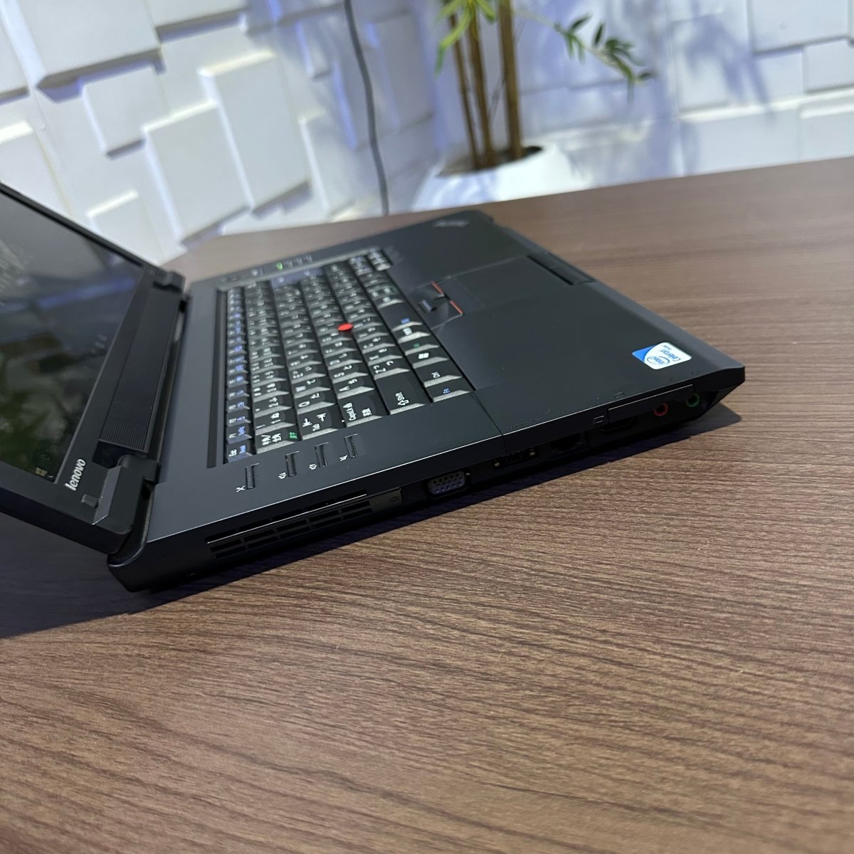 Lenovo ThinkPad SL510 - Celeron Dual - Core T3100 - 250GB HDD - 4GB RAM