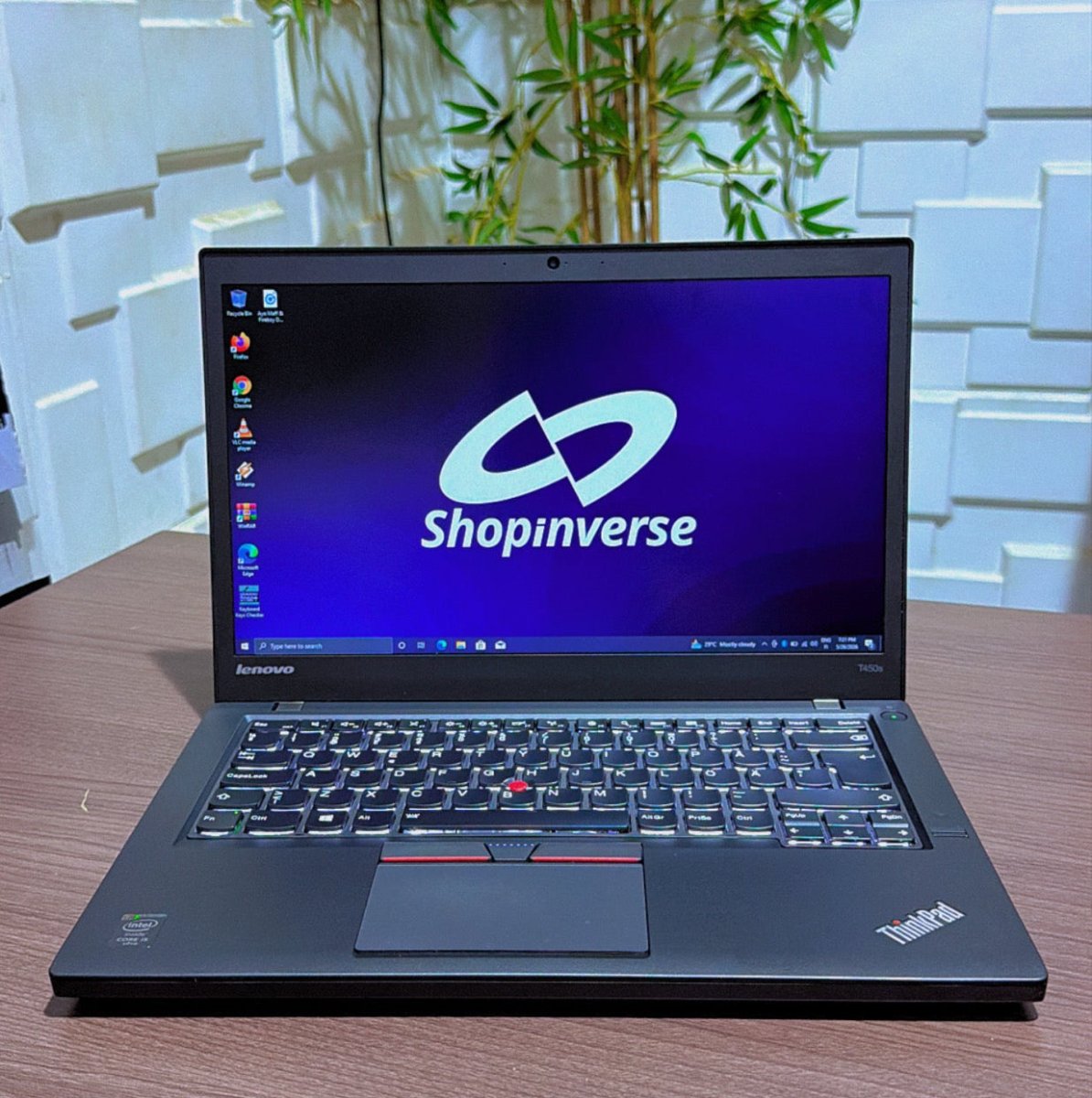 Lenovo ThinkPad T450 | Core i5 | 8GB RAM | 500GB HDD | Backlit Keyboard | Dual Battery System