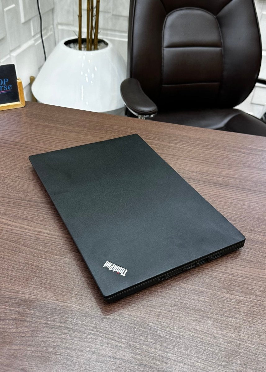 Lenovo Thinkpad T460 - 6th Gen. Intel Core i5 - 256GB SSD - 8GB RAM - 2 Batteries