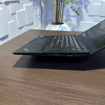 Lenovo ThinkPad T460s - 6th Gen. Intel Core i7 - 256GB SSD - 8GB RAM - Keyboard Light - 2 Batteries
