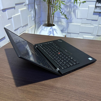Lenovo ThinkPad T470s - 7th Gen. Intel Core i5 - 256GB SSD - 8GB RAM