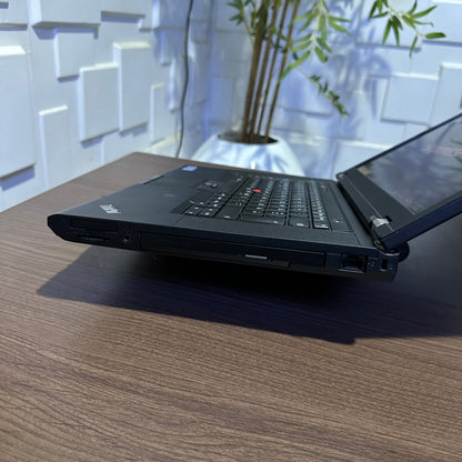 Lenovo ThinkPad W530 - Intel Core i7 - 250GB HDD - 16GB RAM