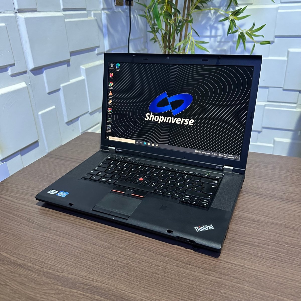 Lenovo ThinkPad W530 - Intel Core i7 - 250GB HDD - 16GB RAM