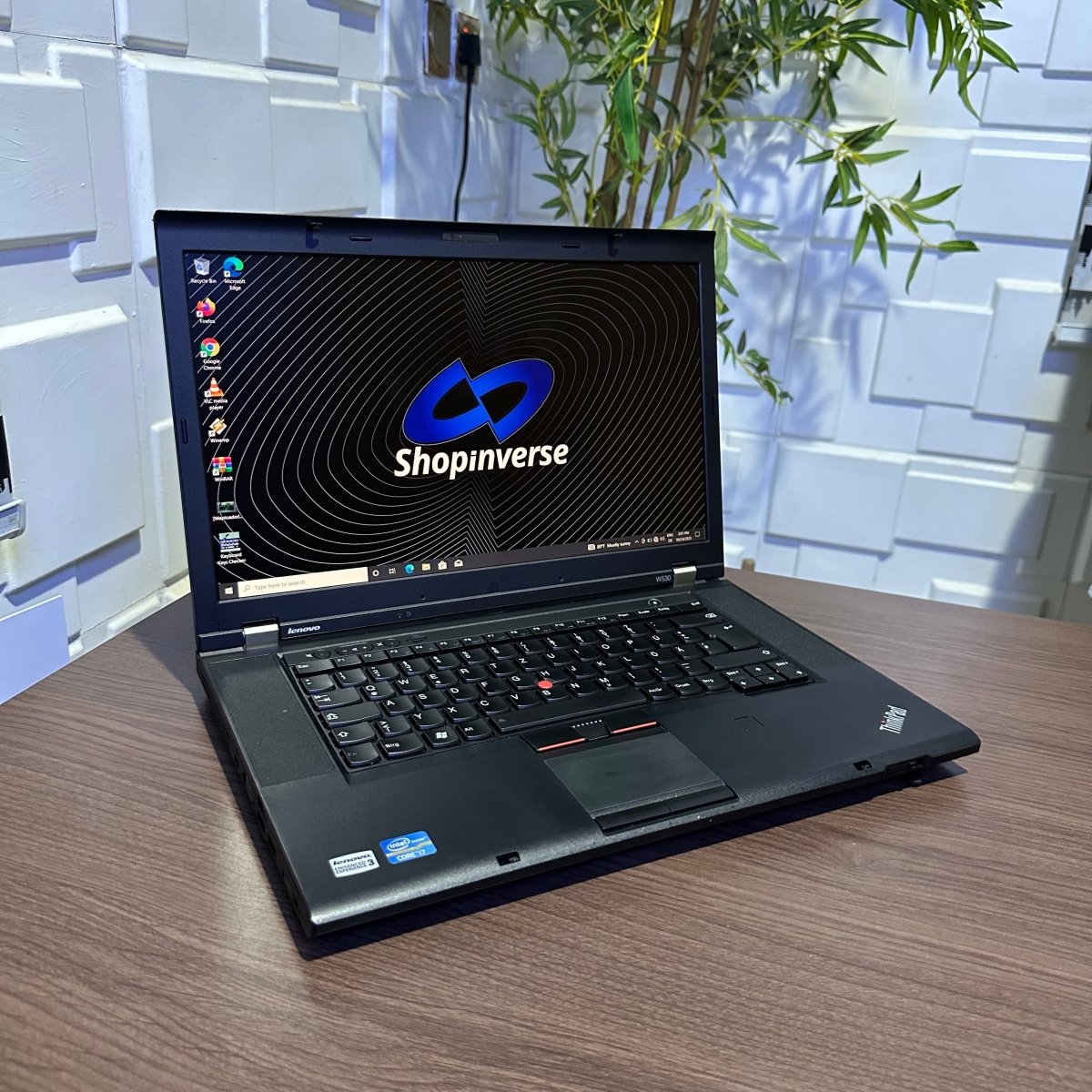 Lenovo ThinkPad W530 - Intel Core i7 - 250GB HDD - 16GB RAM