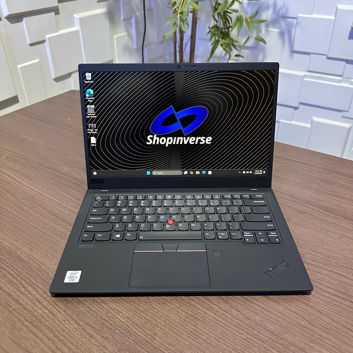 Lenovo ThinkPad X1 Carbon Gen 8 - 10th Gen Intel Core i5 - 256GB SSD - 16GB RAM - Keyboard Light