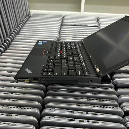 Lenovo ThinkPad x230 - Intel Core i5 - 500GB HDD - 4GB RAM