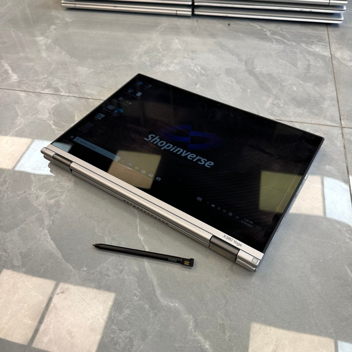 Lenovo x380 Yoga - 8th Gen. Intel Core i7 - 512GB SSD - 16GB RAM - Touchscreen