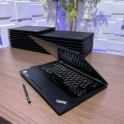 Lenovo Yoga 260 2 - in - 1 Laptop - 6th Gen. Intel Core i5 - 128GB SSD - 8GB RAM - Touchscreen - Keyboard Light