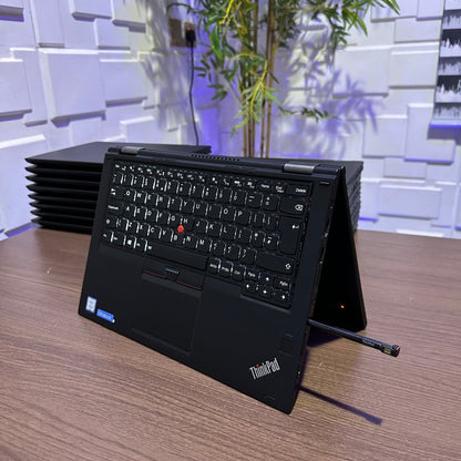 Lenovo Yoga 260 2 - in - 1 Laptop - 6th Gen. Intel Core i5 - 128GB SSD - 8GB RAM - Touchscreen - Keyboard Light