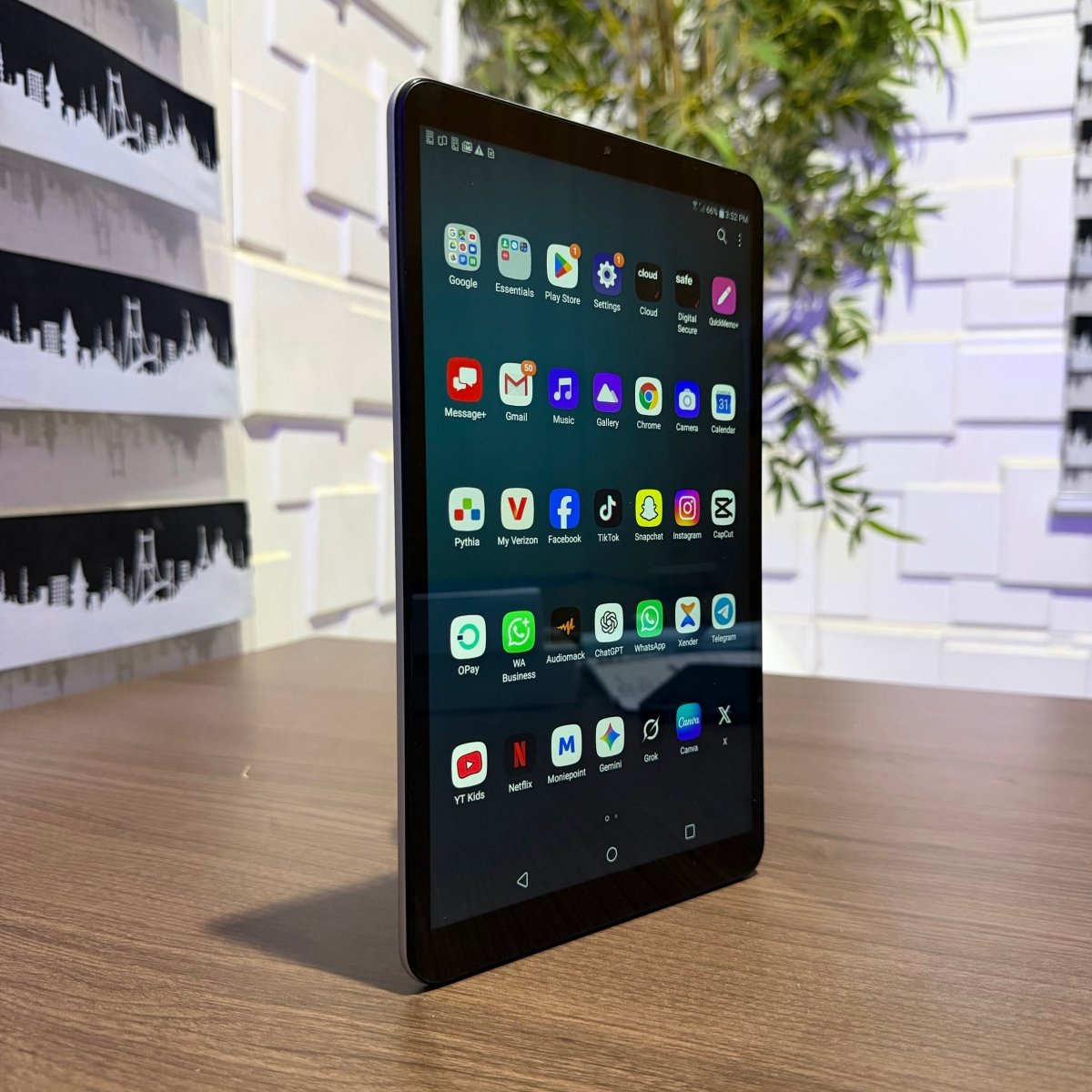 LG GPad 5 10.1 FHD | 4GB RAM | 32GB Storage | Wi - Fi + SIM
