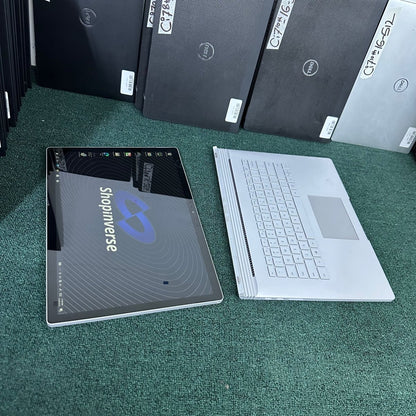 Microsoft Surface Book - 10th Gen. Intel Core i7 - 256GB SSD - 16GB RAM - 6GB Nvidia GeForce GTX - Keyboard Light