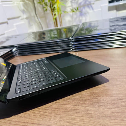 Microsoft Surface Laptop 3 - 10th Gen. Intel Core i7 - 256GB SSD - 16GB RAM - Keyboard Light - Touchscreen