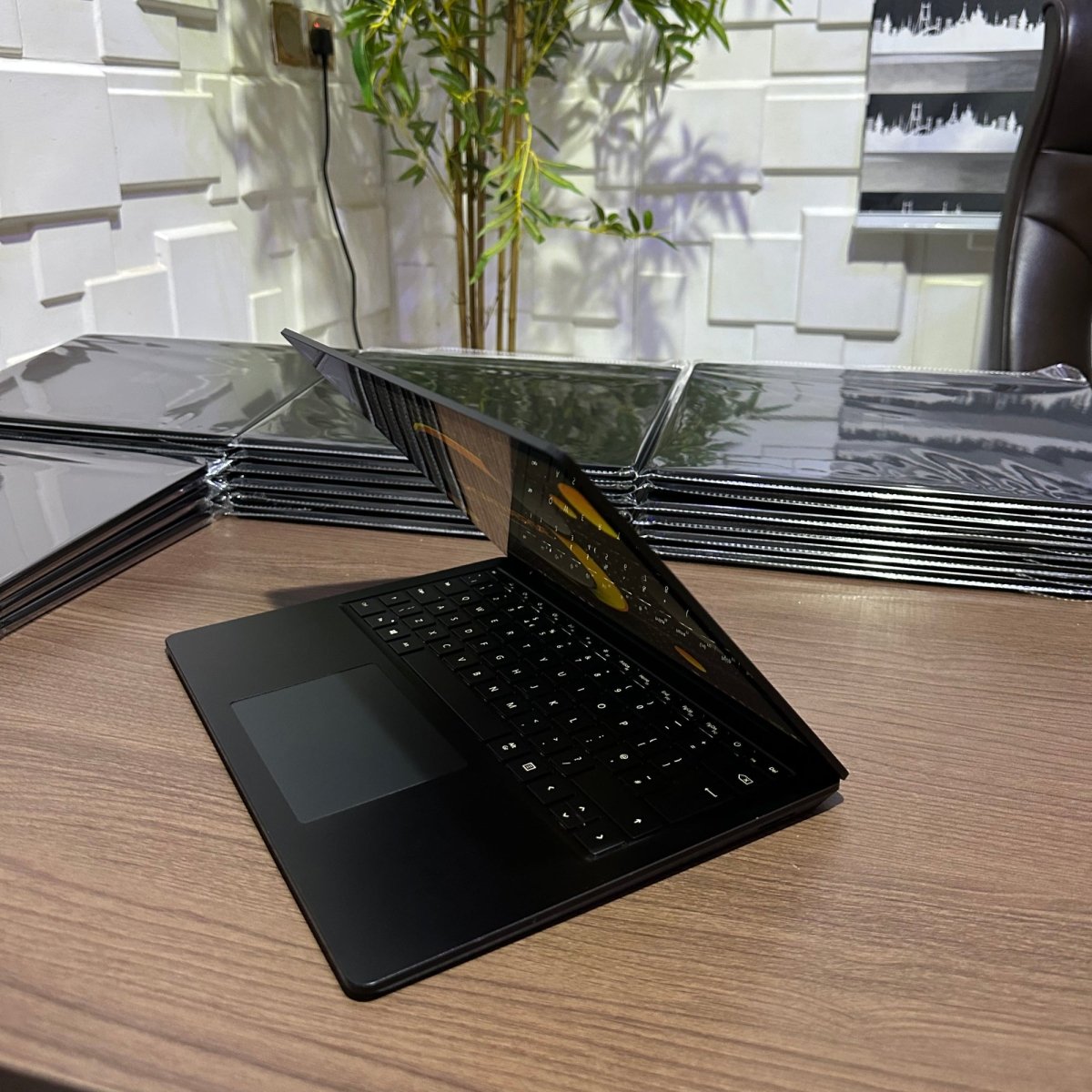 Microsoft Surface Laptop 3 - 10th Gen. Intel Core i7 - 256GB SSD - 16GB RAM - Keyboard Light - Touchscreen