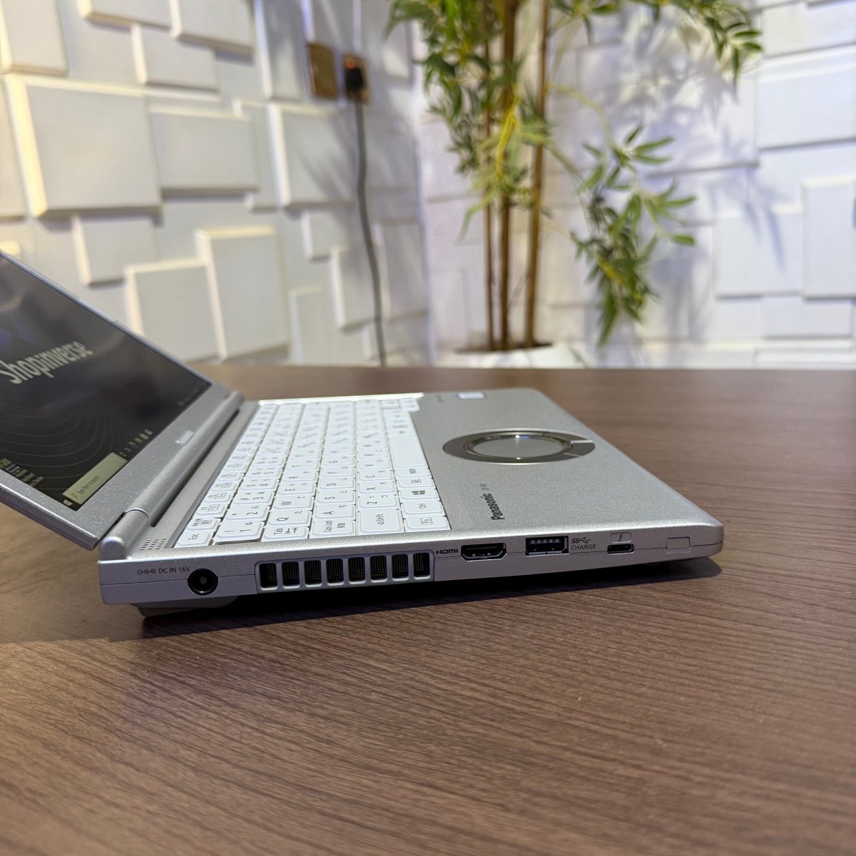 Panasonic CF-SV - 8th Gen Intel Core i5 - 256GB SSD - 8GB RAM