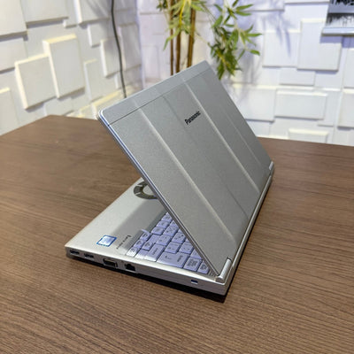 Panasonic CF - SV - 8th Gen Intel Core i5 - 256GB SSD - 8GB RAM